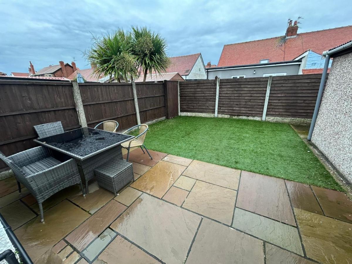 The Bungalow, Thornton-Cleveleys Villa Exterior photo